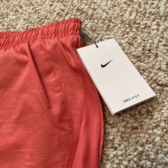 Nike 10K Dry Running Shorts - Picture 3 of 9